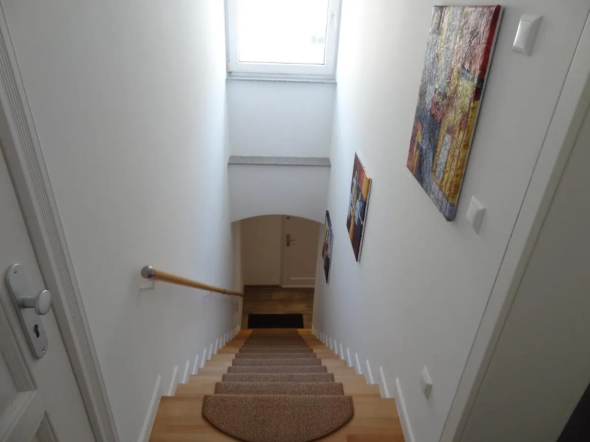 Zimmervermietung Dejan Berlin Homestay